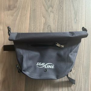 Seal line Fanny pack